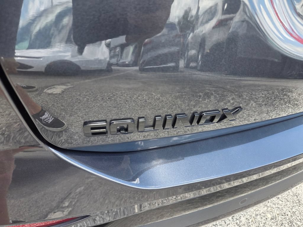 Used 2023 Chevrolet Equinox RS FWD image 10