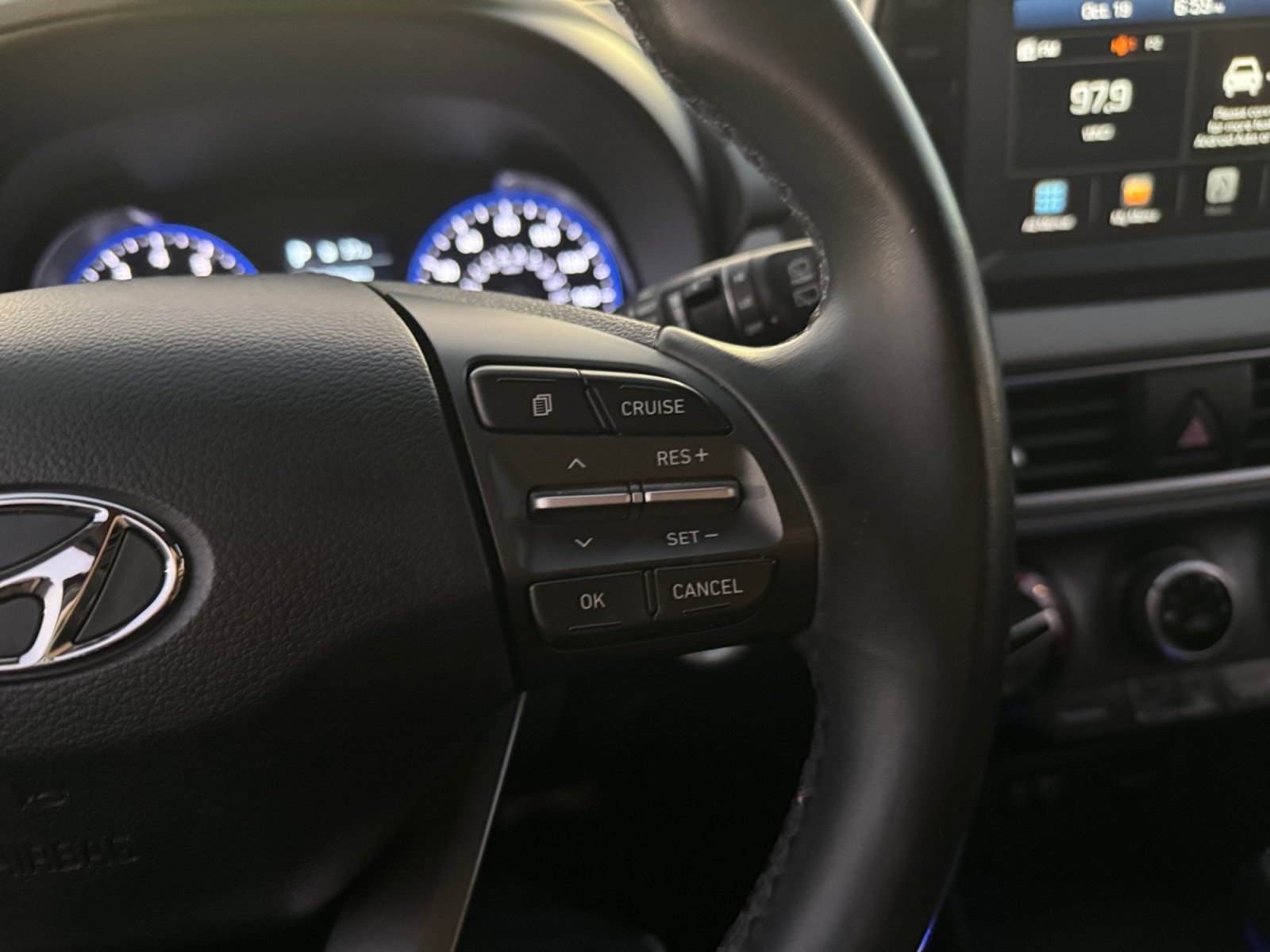 Used 2019 Hyundai Kona SEL FWD image 24