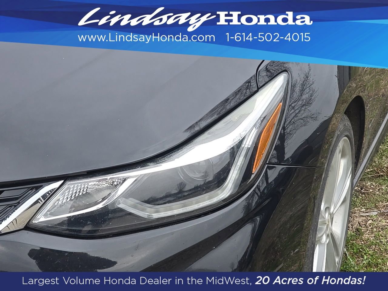 Used 2018 Chevrolet Cruze Premier image 2