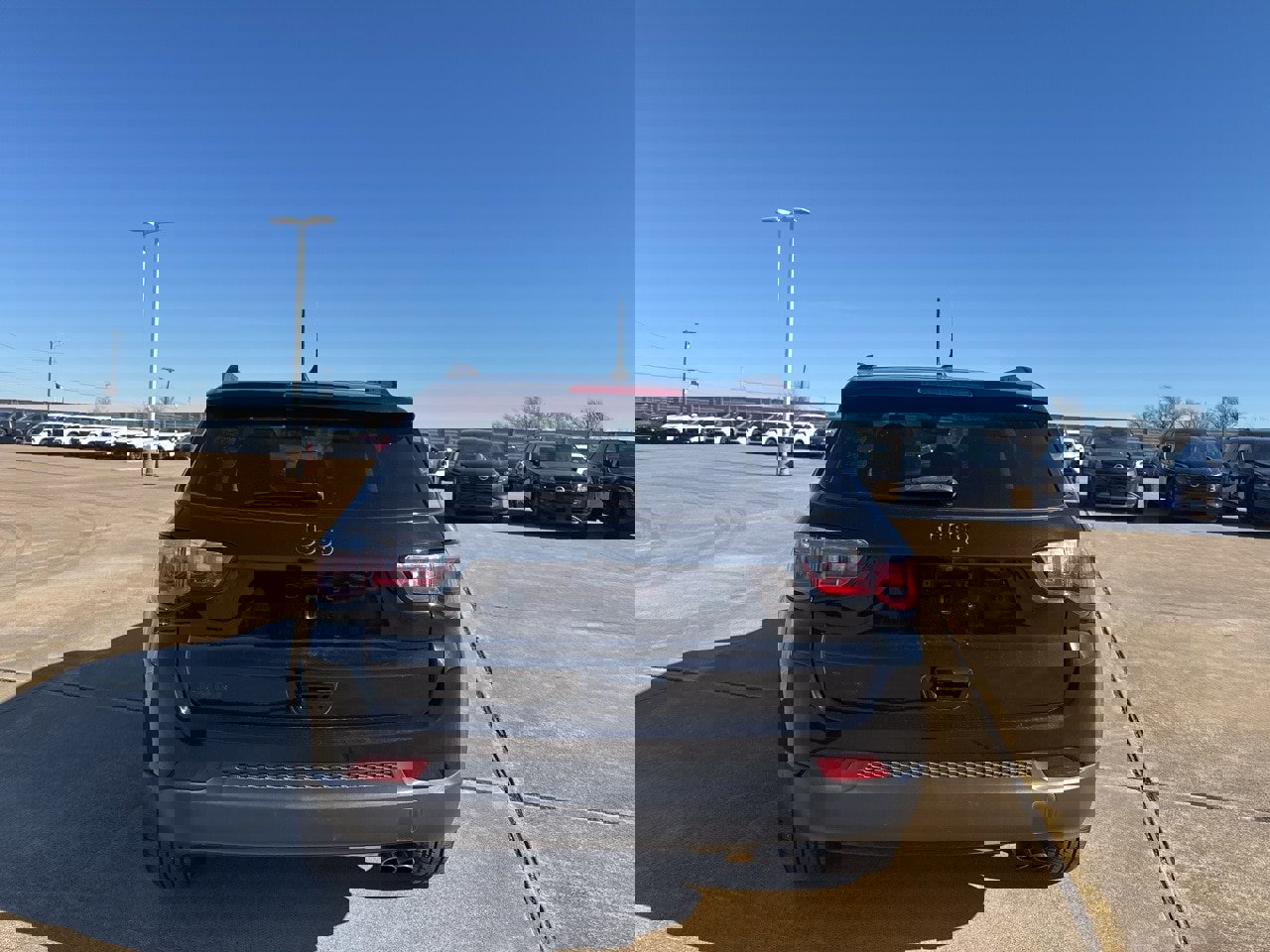 Used 2020 Jeep Compass Latitude image 19