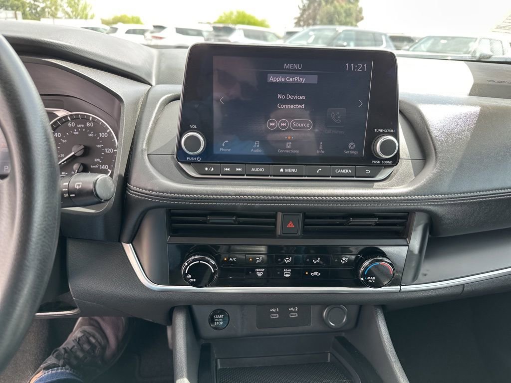 Used 2024 Nissan Rogue S image 27