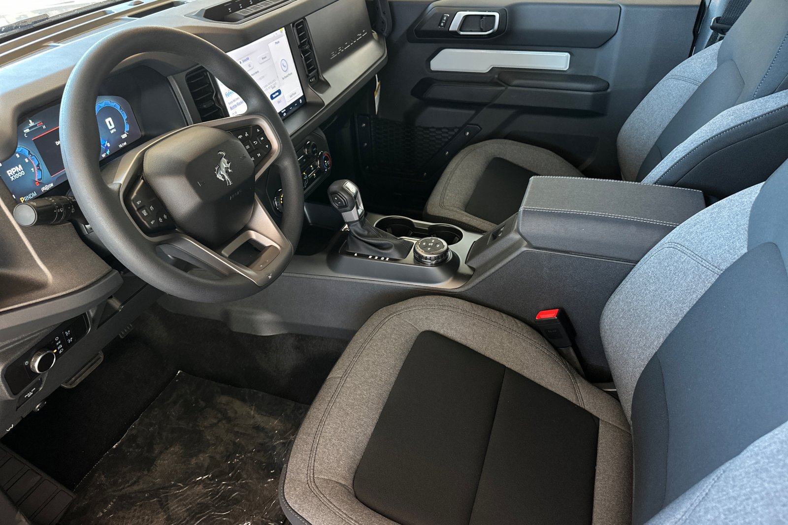 New 2026 Ford Bronco 2-Door w/ Sasquatch Package AWD/4WD image 9