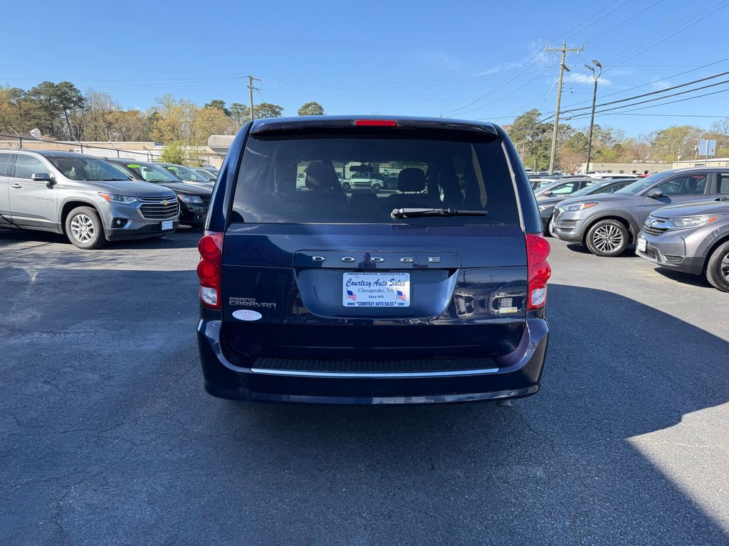 Used 2016 Dodge Grand Caravan SE w/ Quick Order Package 29E SE image 11