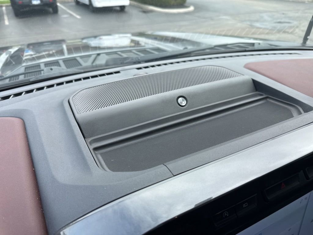 Used 2021 Ford F150 Lariat w/ Equipment Group 502A High image 23