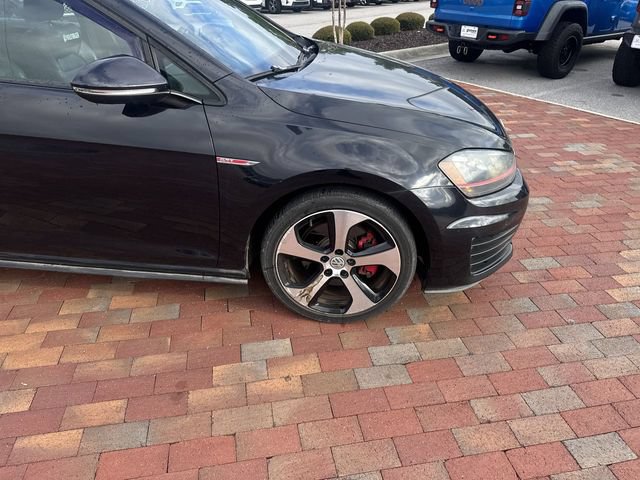 Used 2015 Volkswagen GTI 4-Door FWD image 17