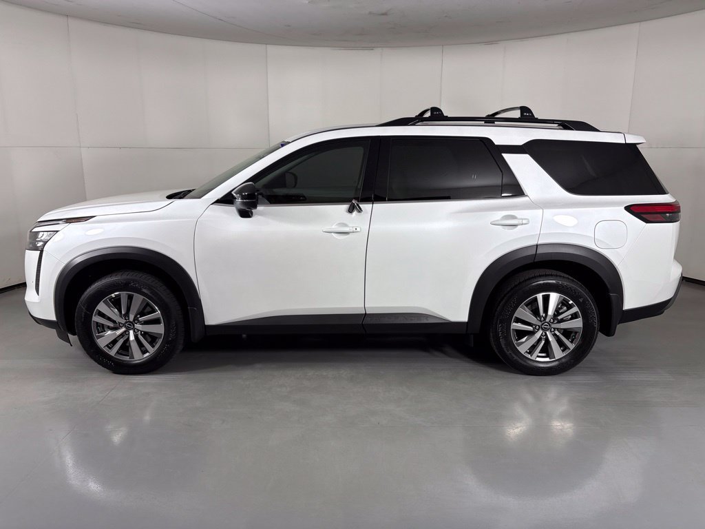 New 2026 Nissan Pathfinder SL FWD image 5