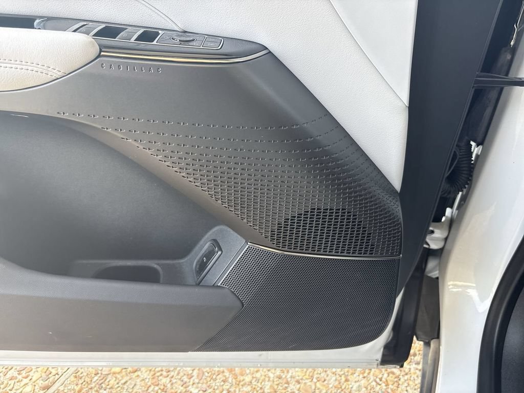 Certified 2024 Cadillac Lyriq Luxury w/ LPO, Floor Liner Package AWD/4WD image 25