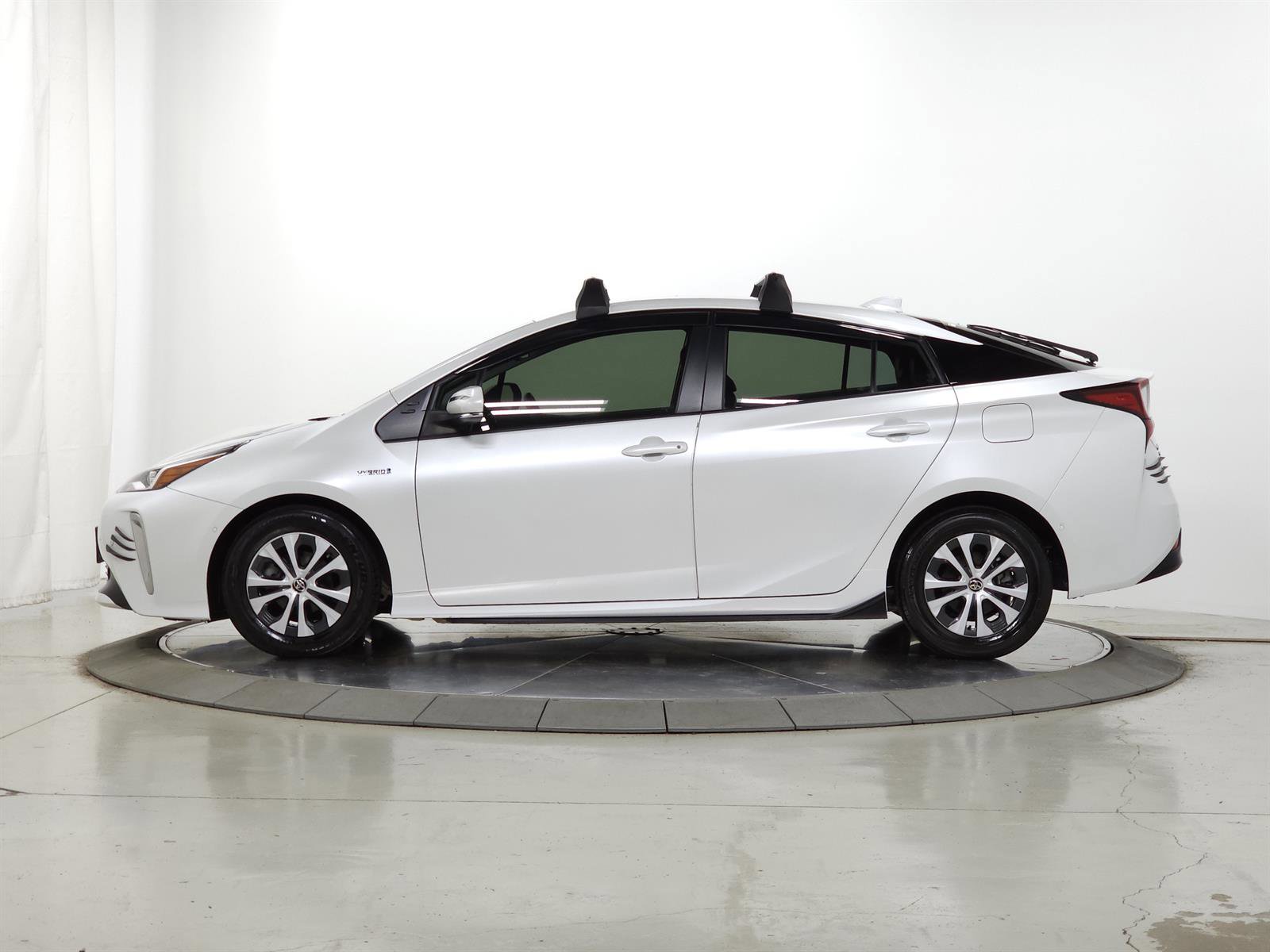 Used 2022 Toyota Prius XLE w/ Advanced Technology Package AWD/4WD image 5