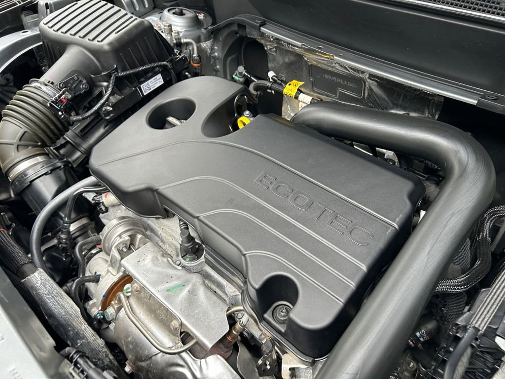 Used 2025 Chevrolet Equinox LT AWD/4WD image 30