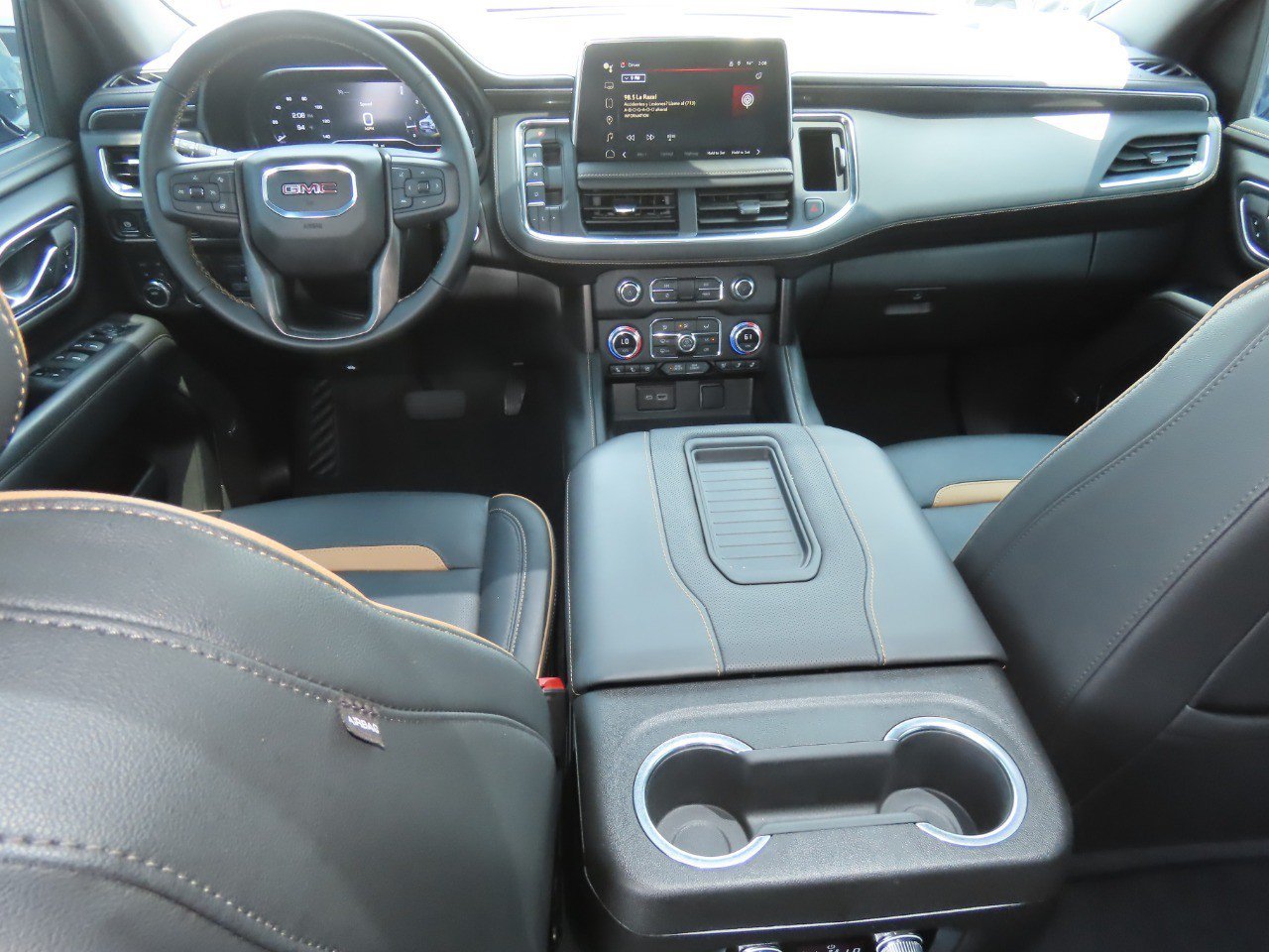 Used 2024 GMC Yukon AT4 w/ Technology Package AWD/4WD image 25