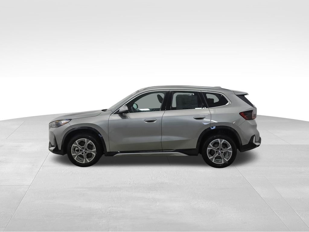 Certified 2025 BMW X1 xDrive28i w/ Convenience Package image 2