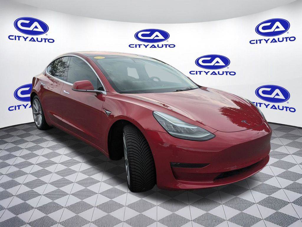 Used 2018 Tesla Model 3 Mid Range image 2