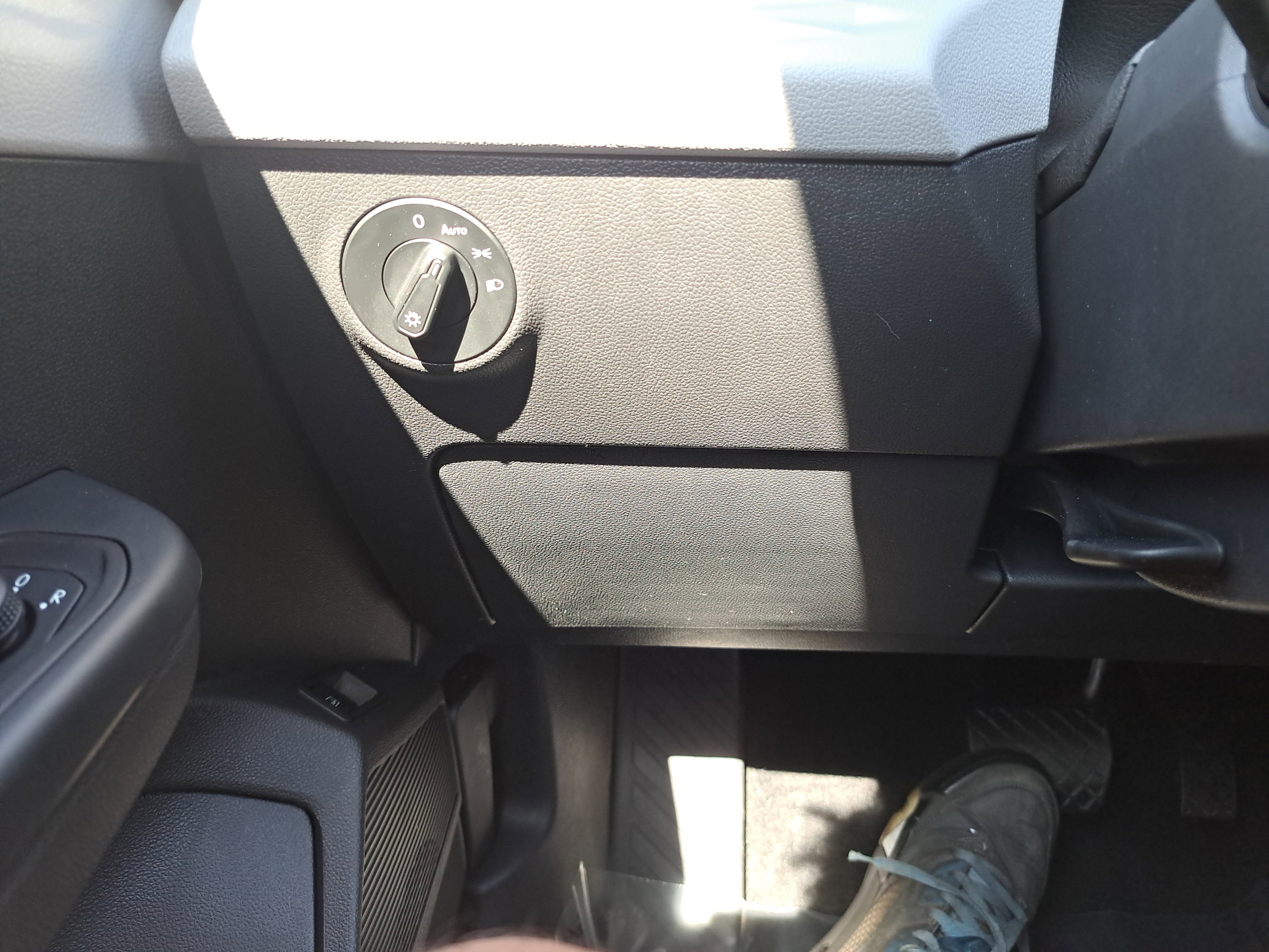 Certified 2022 Volkswagen Taos S image 25