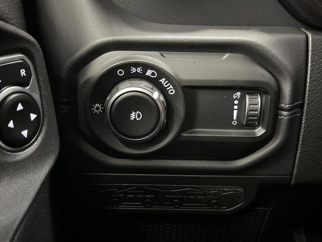 New 2025 Jeep Wrangler Sahara image 24