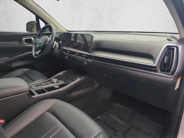 Used 2025 Kia Sorento EX AWD/4WD image 27