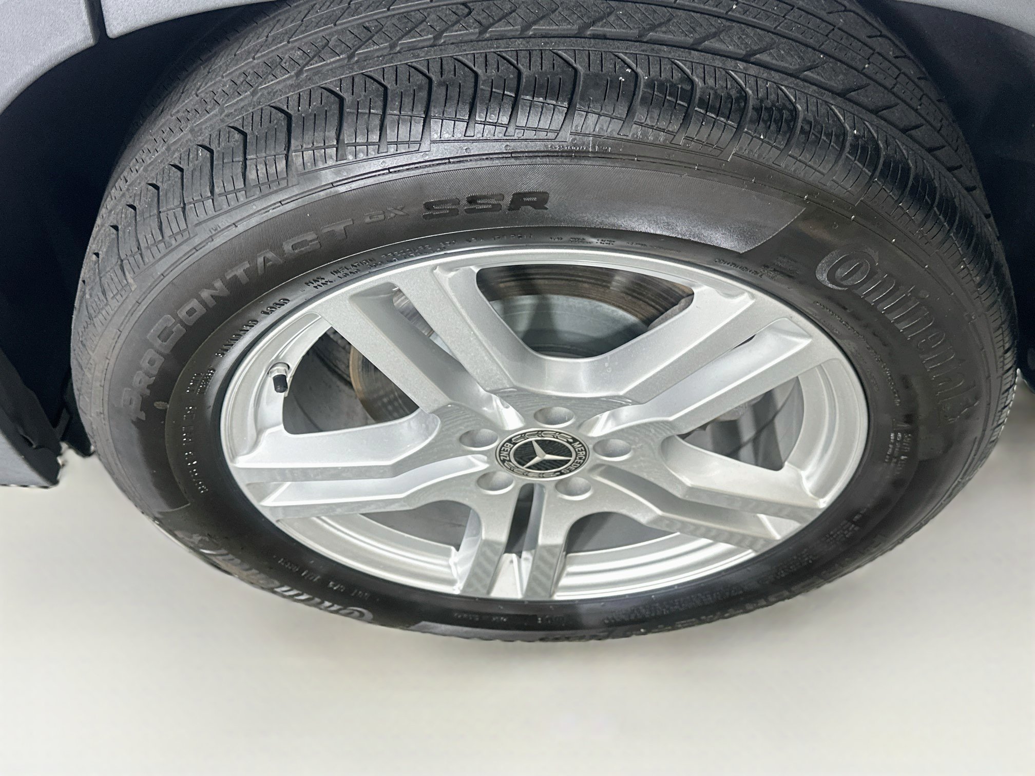 Used 2023 Mercedes-Benz GLA 250 w/ Premium Package image 11
