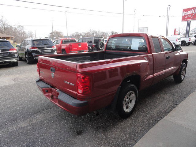 Used 2010 Dodge Dakota ST image 4