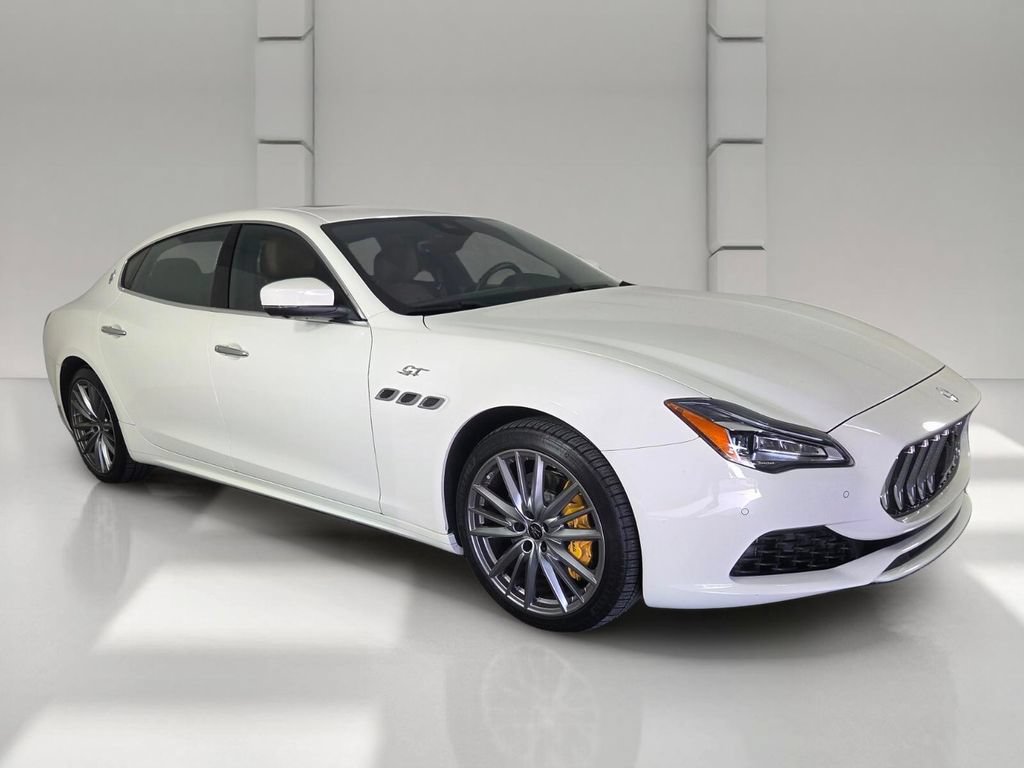 Used 2023 Maserati Quattroporte GT RWD image 2