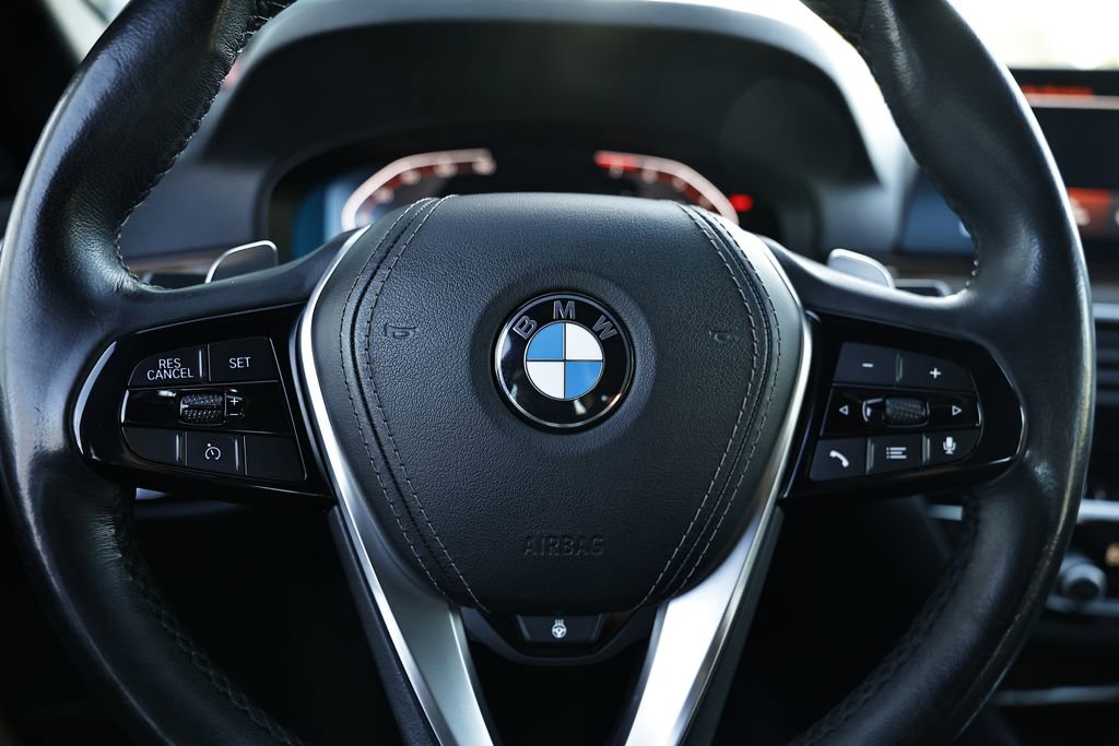 Used 2020 BMW 540i xDrive w/ Premium Package image 32