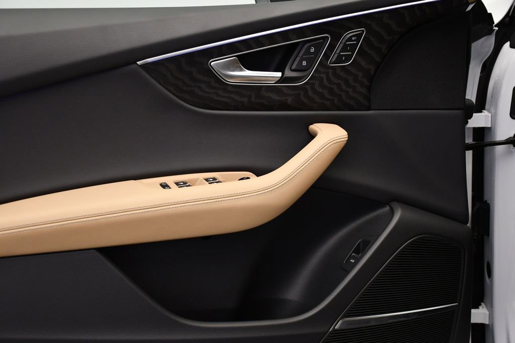 New 2026 Audi Q8 Premium Plus image 32