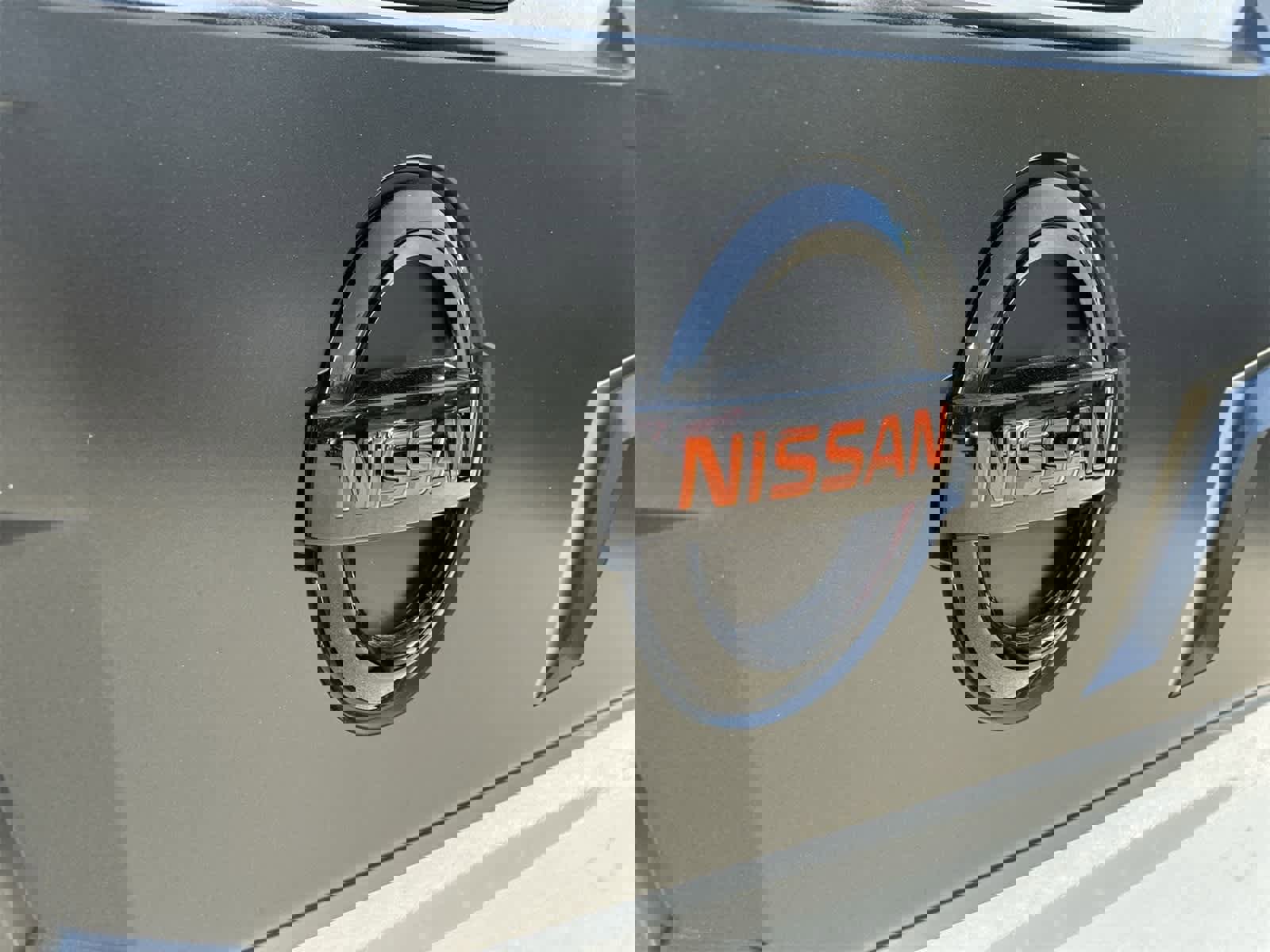 Used 2021 Nissan Titan PRO-4X w/ Pro-4x Convenience Package image 9