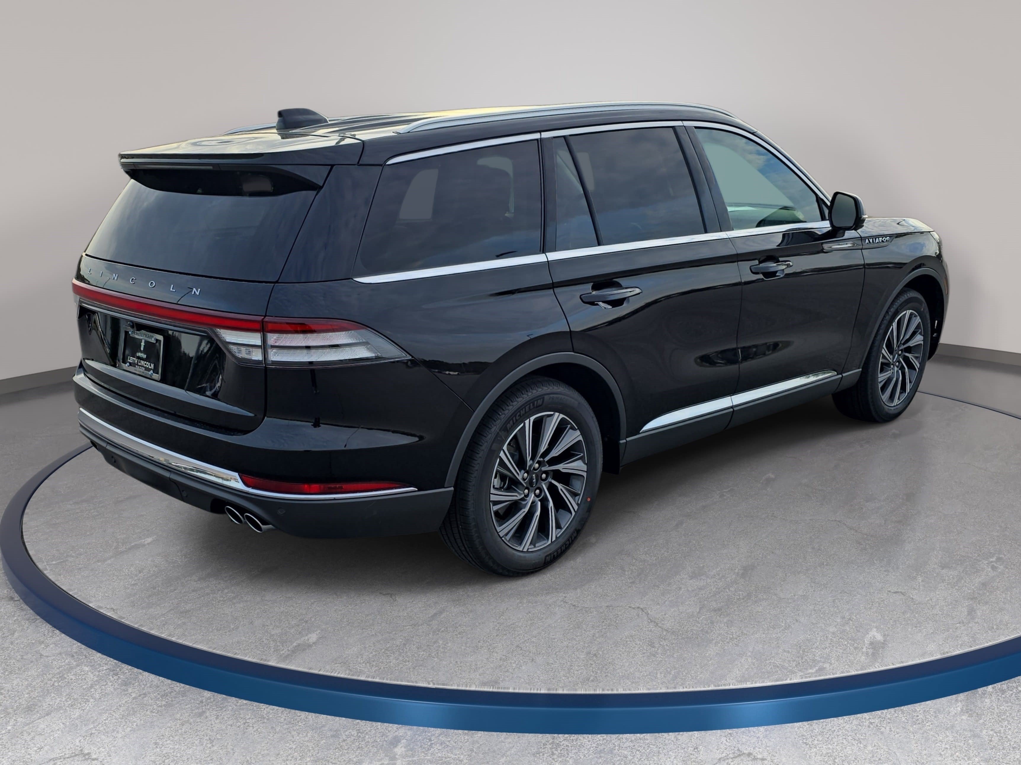 New 2026 Lincoln Aviator 2WD image 5