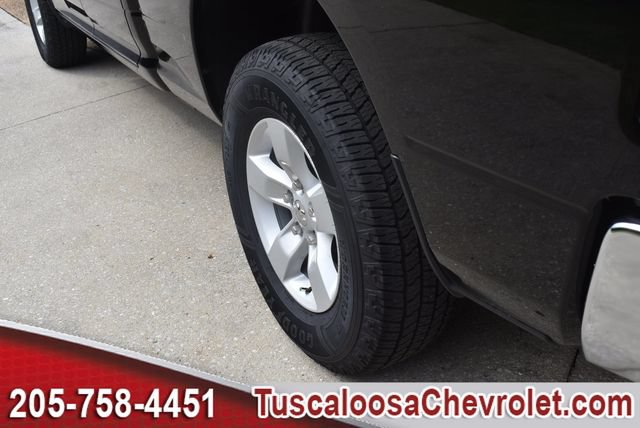 Used 2024 RAM 1500 Classic SLT AWD/4WD image 14