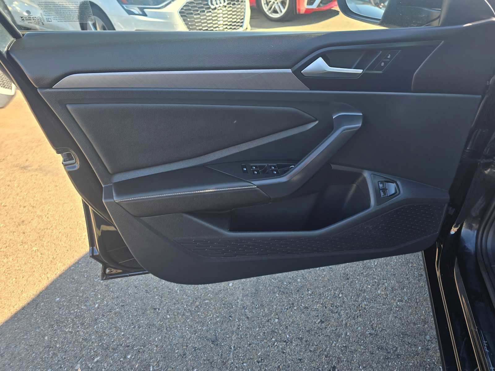 Used 2024 Volkswagen Jetta SE image 22