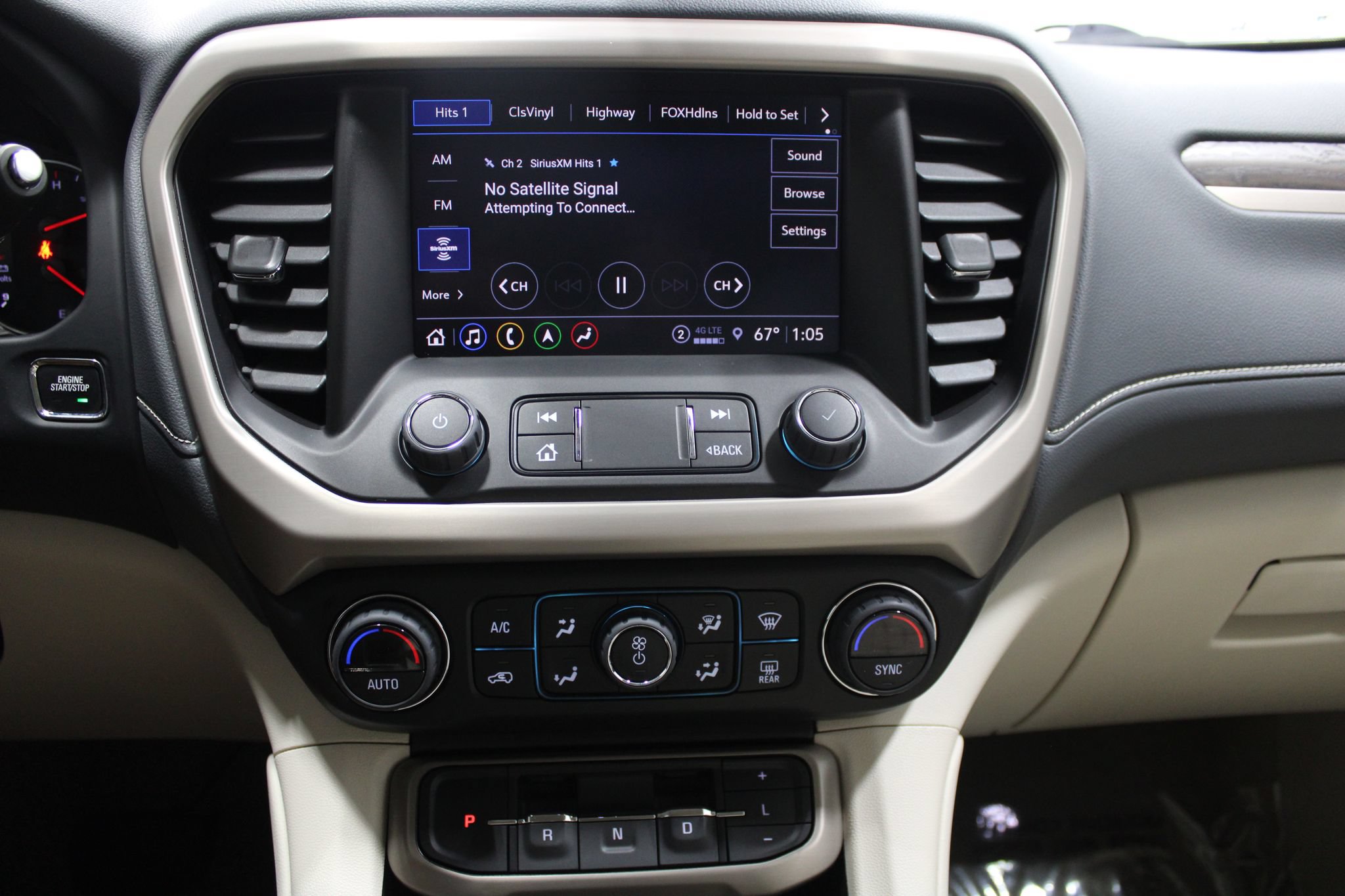 Used 2023 GMC Acadia Denali AWD/4WD image 35
