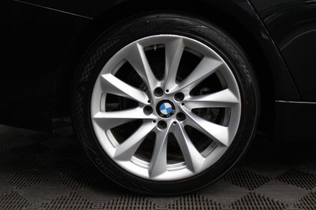Used 2018 BMW 320i Sedan RWD image 5