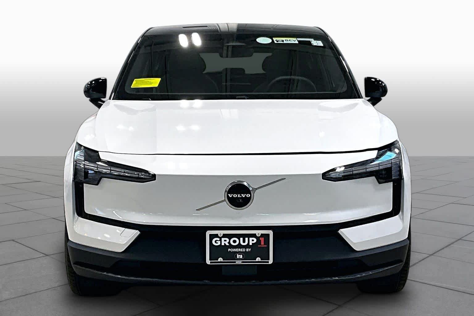 New 2026 Volvo EX30 Ultra w/ Protection Package AWD/4WD image 2