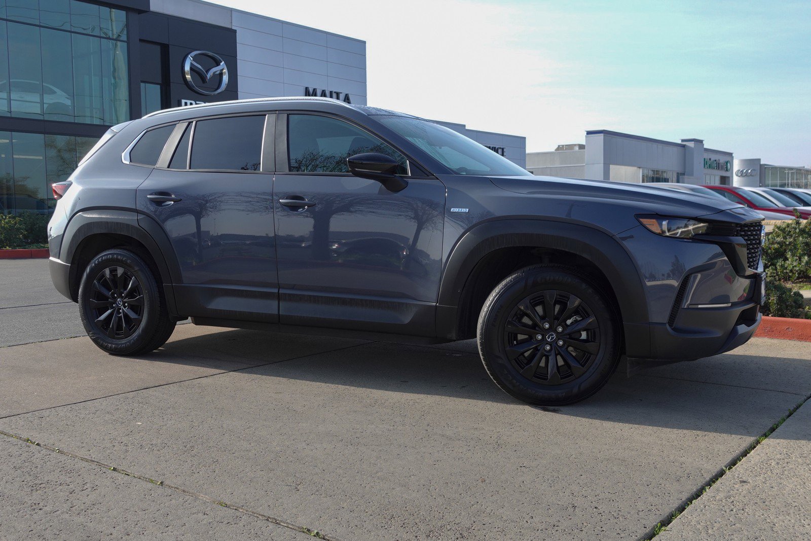 Certified 2025 MAZDA CX-50 2.5 Hybrid w/ Preferred Pkg image 4