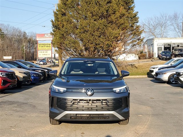 Certified 2025 Volkswagen Tiguan S image 2