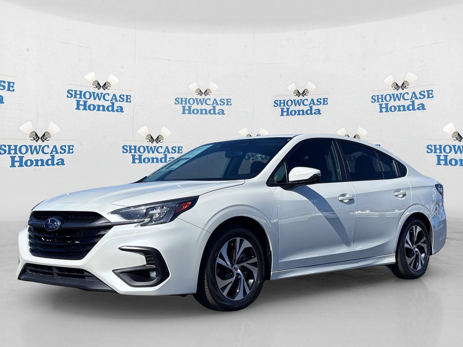 Used 2023 Subaru Legacy Premium AWD/4WD image 2