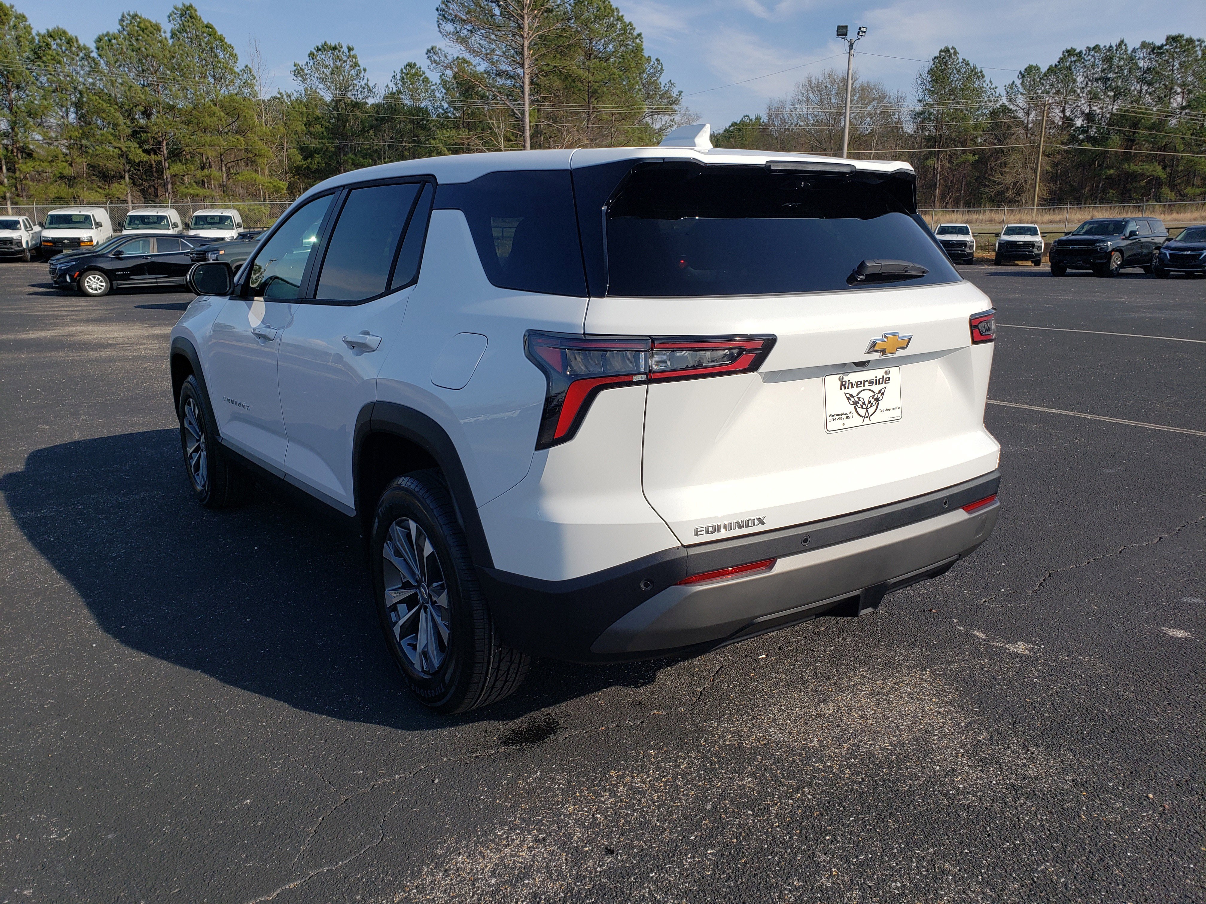 New 2026 Chevrolet Equinox LT w/ Convenience Package II image 4