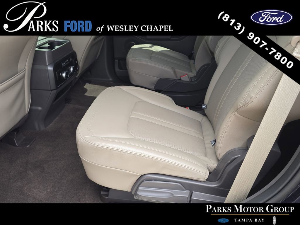 Used 2021 Ford Expedition Limited image 15
