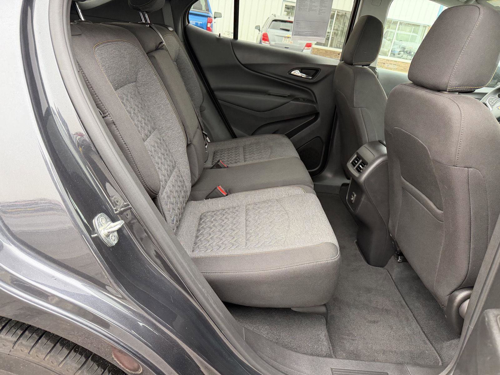 Used 2023 Chevrolet Equinox LT AWD/4WD image 24