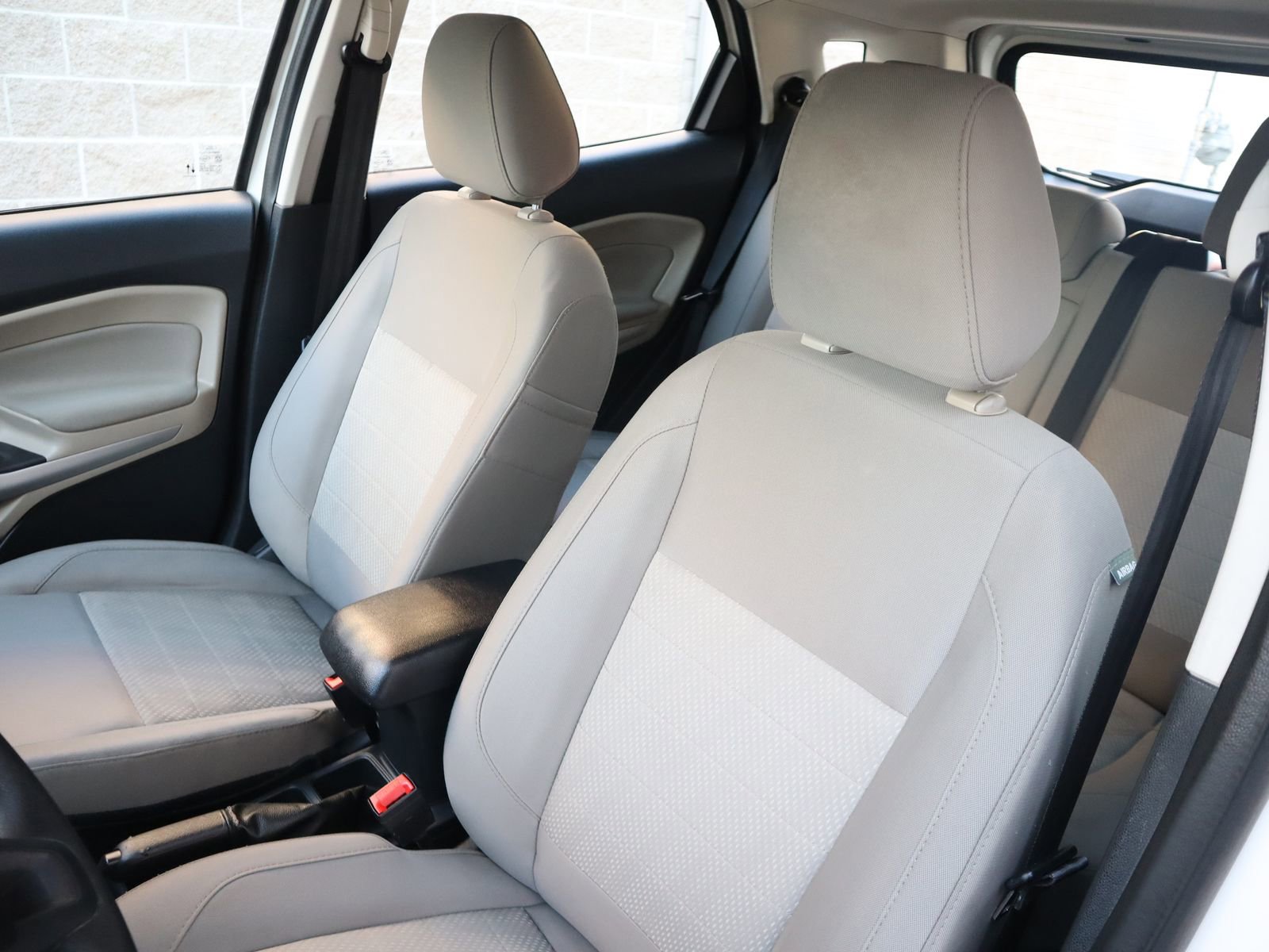 Used 2020 Ford EcoSport S image 25