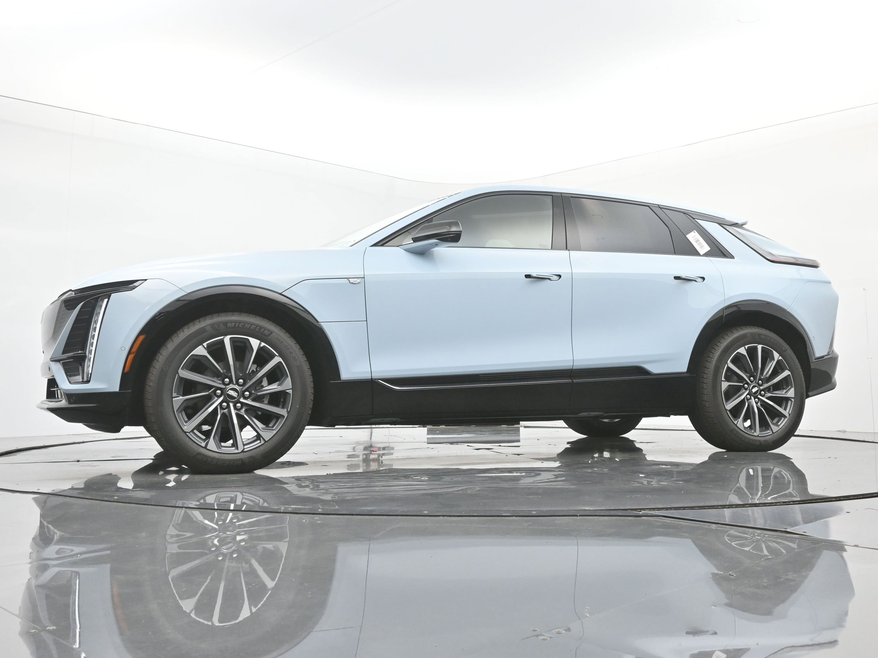 New 2026 Cadillac Lyriq Sport image 16