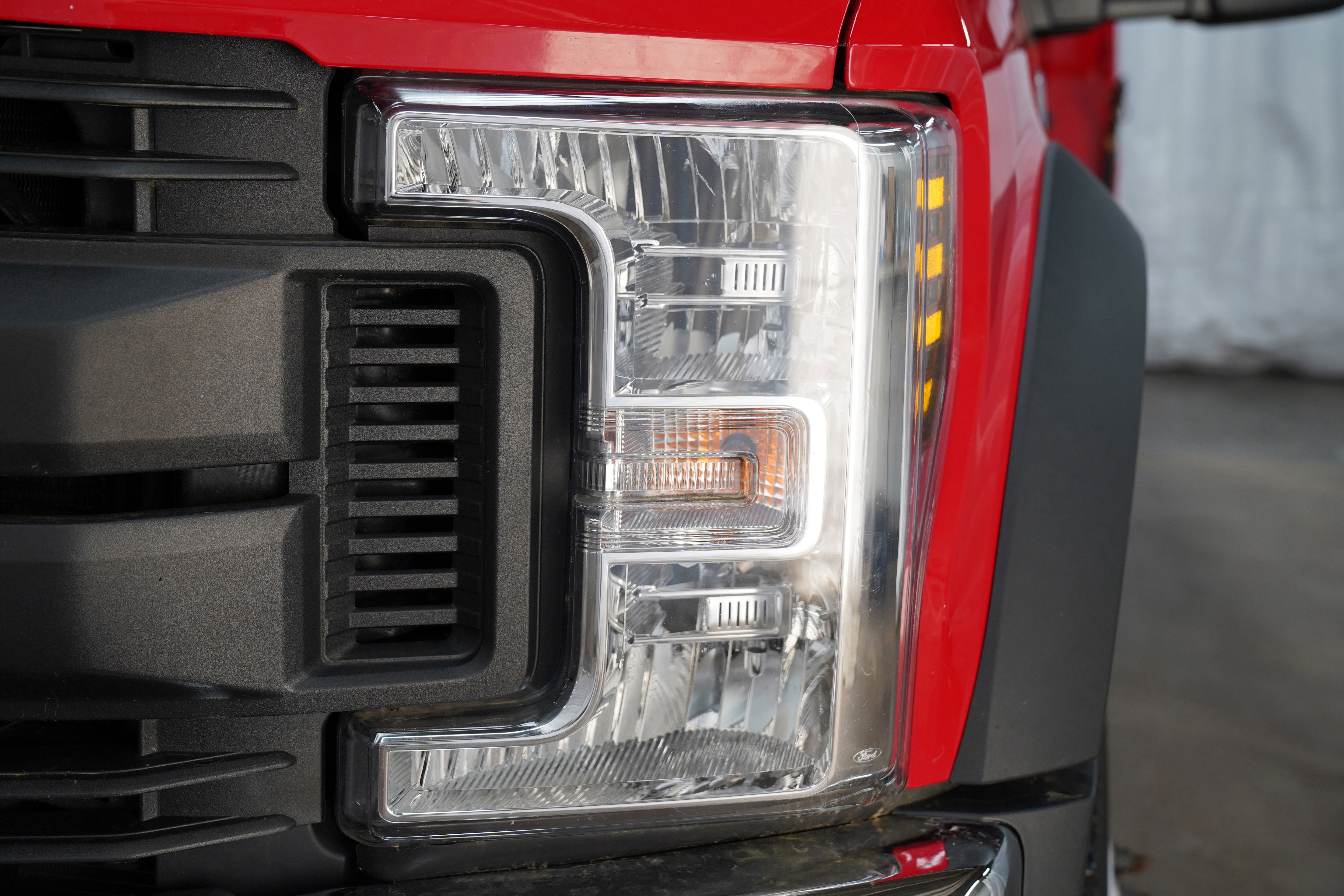 Used 2019 Ford F550 4x4 Regular Cab Super Duty image 11