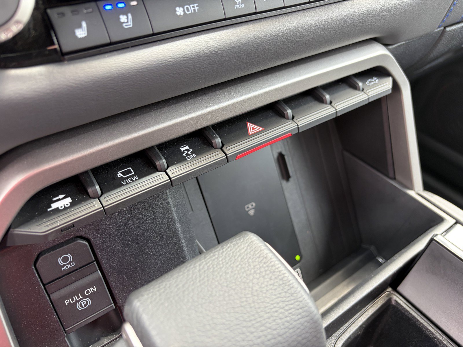 Used 2026 Toyota Tundra Platinum AWD/4WD image 21