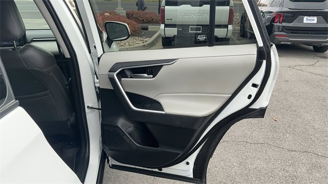 Used 2022 Toyota RAV4 XLE image 13