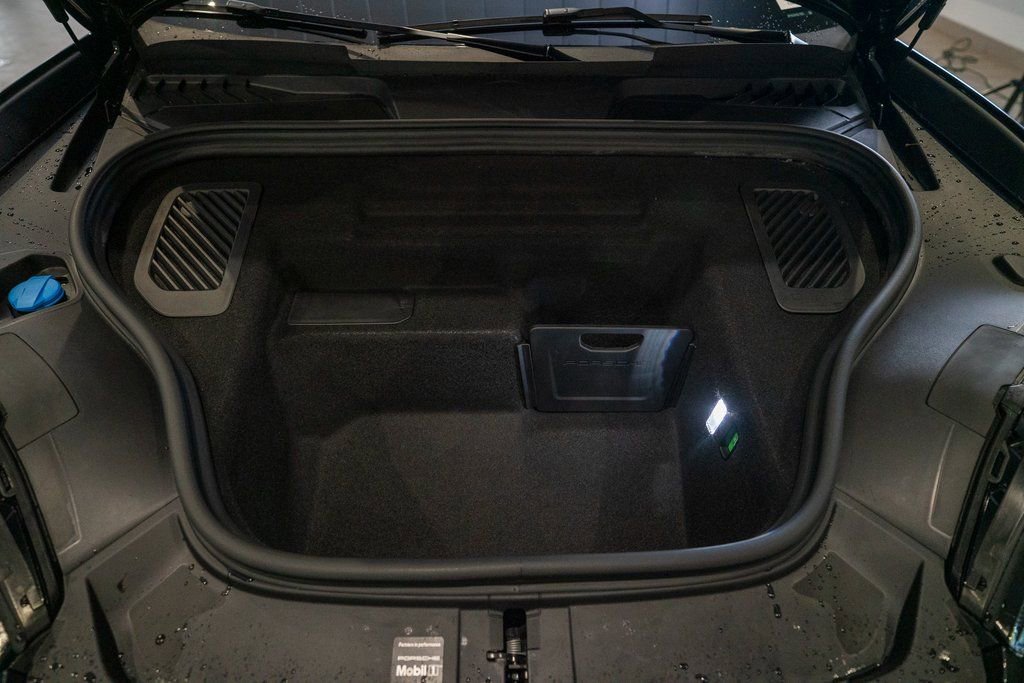 New 2025 Porsche Macan Turbo Electric AWD/4WD image 45