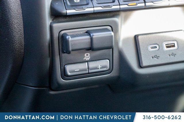 Used 2024 Chevrolet Silverado 2500 Custom w/ Custom Value Package image 13