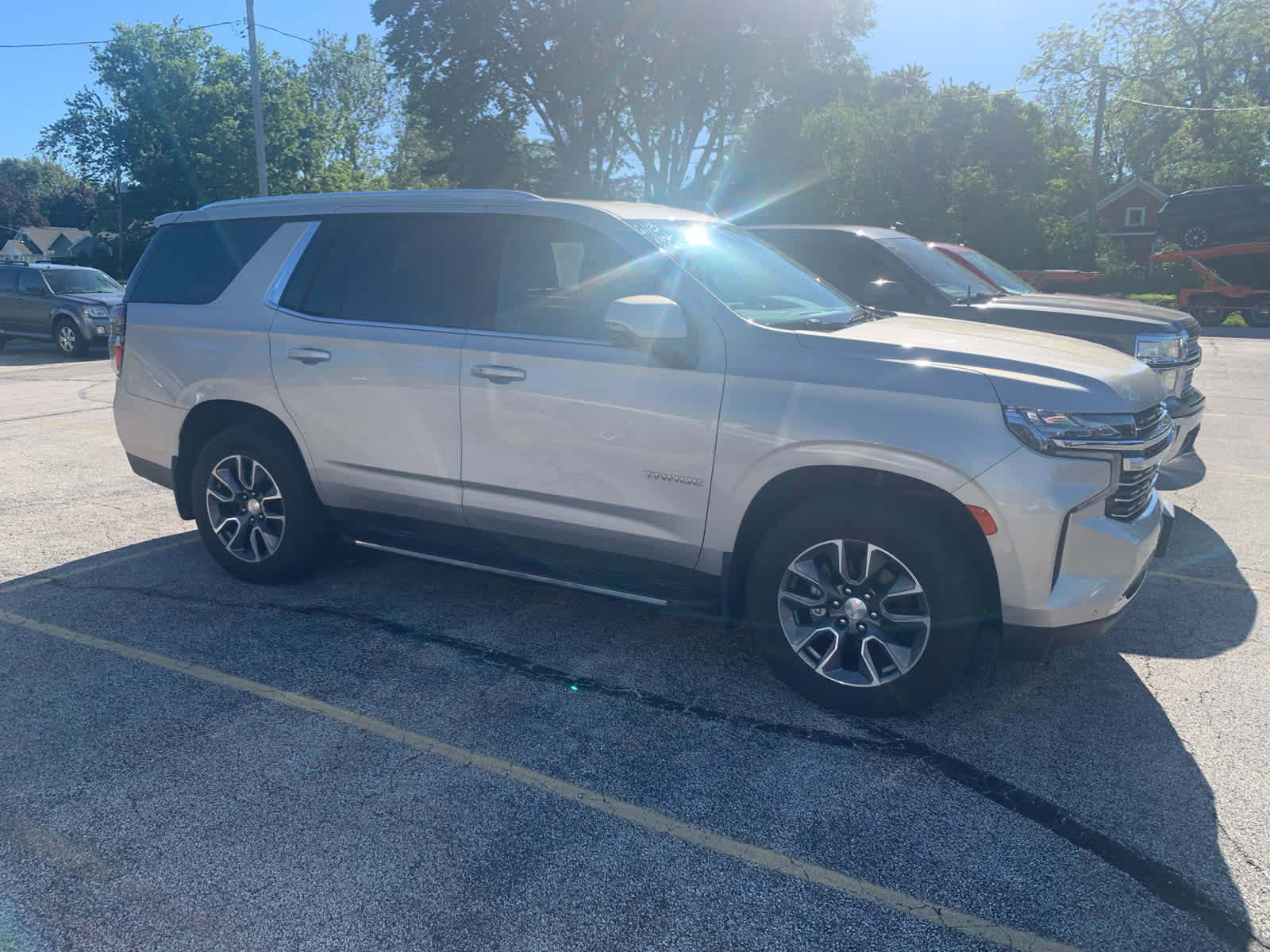 Used 2022 Chevrolet Tahoe LT w/ LT Signature Package AWD/4WD image 5