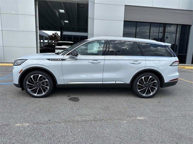 New 2025 Lincoln Aviator Reserve image 6