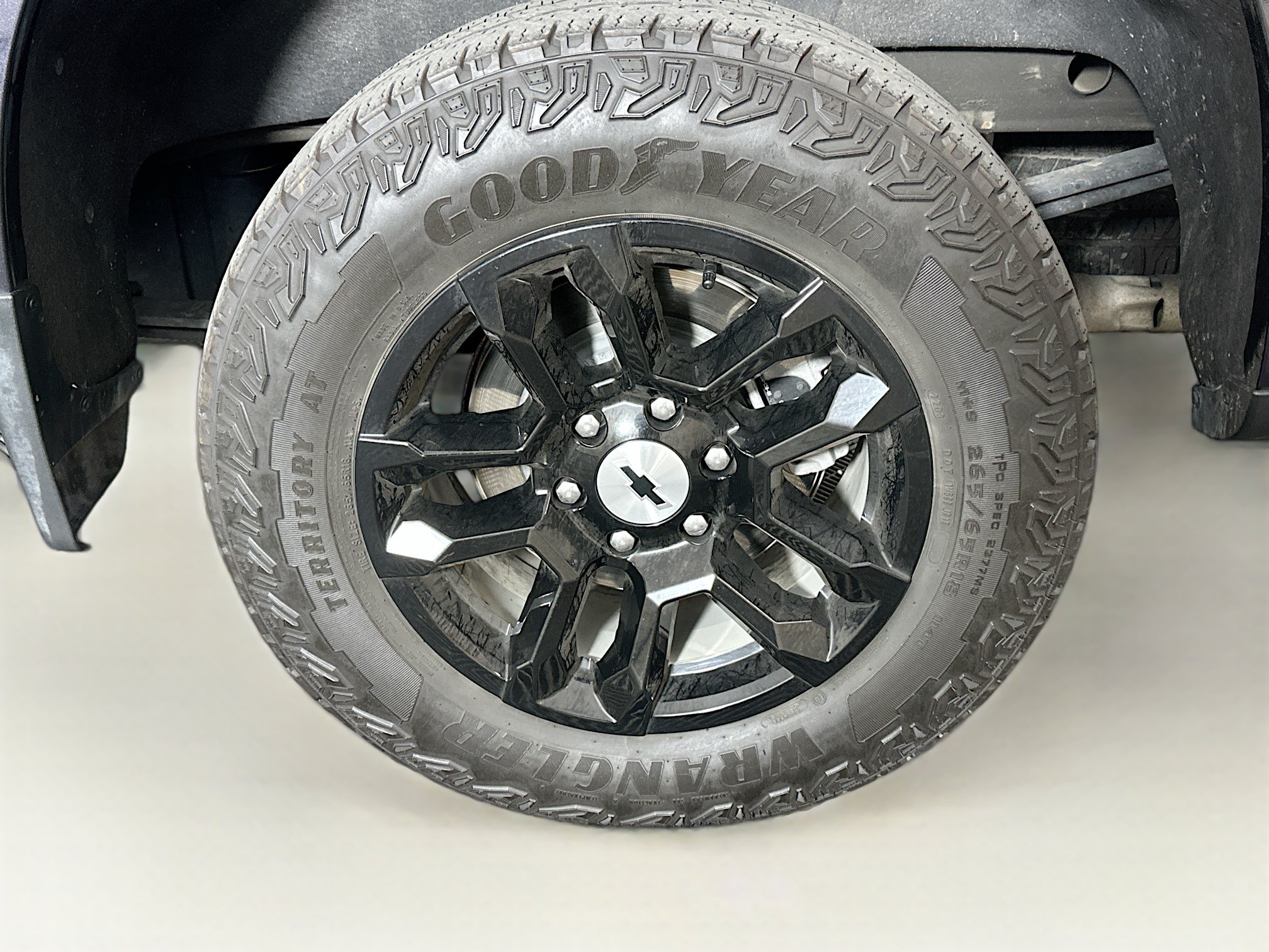 Used 2023 Chevrolet Silverado 1500 RST AWD/4WD image 11