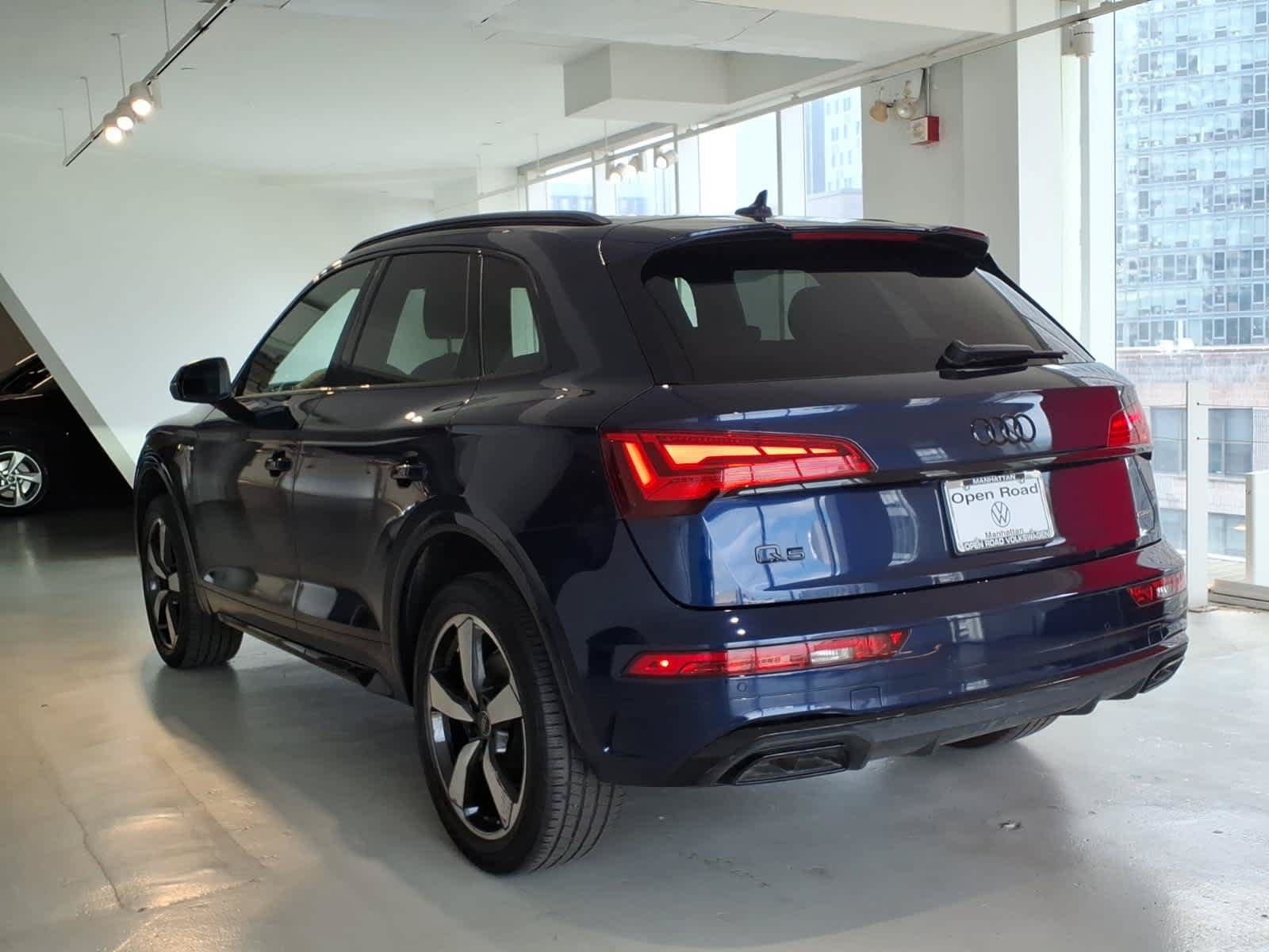 Used 2023 Audi Q5 2.0T Premium Plus w/ Premium Plus Package AWD/4WD image 6