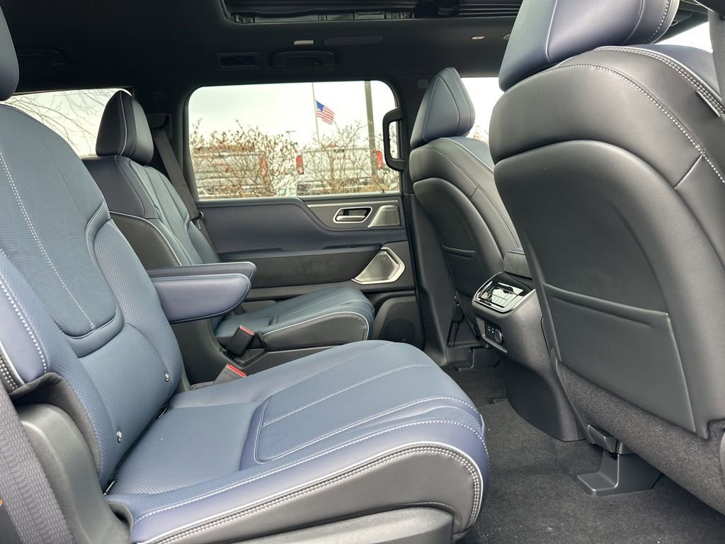 New 2026 INFINITI QX80 4WD w/ Sport Exterior Package image 25