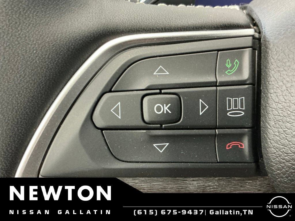 Used 2024 Jeep Grand Cherokee L Limited AWD/4WD image 30